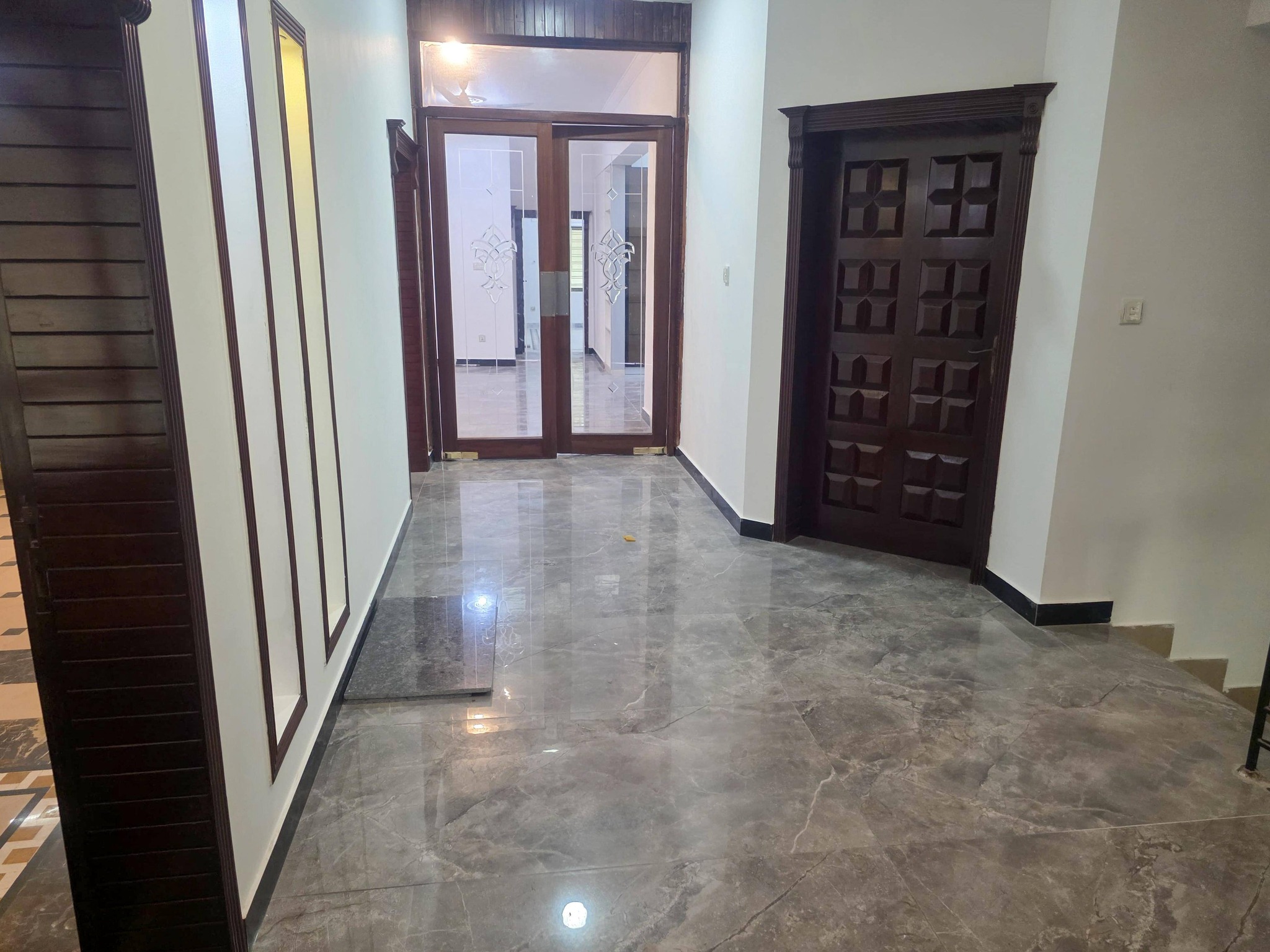 1 Kanal House For Sale in Phase 7 (10)