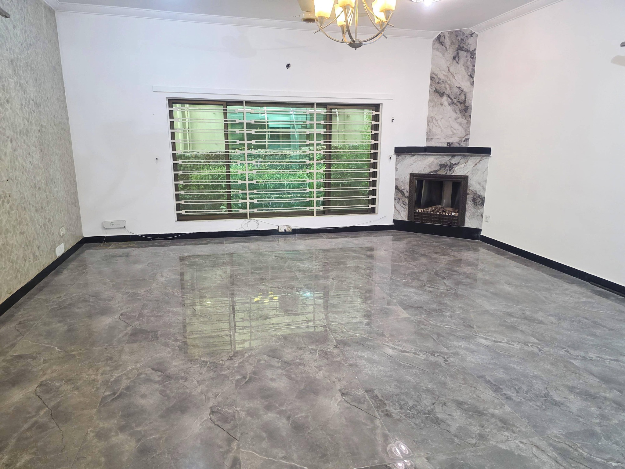 1 Kanal House For Sale in Phase 7 (11)
