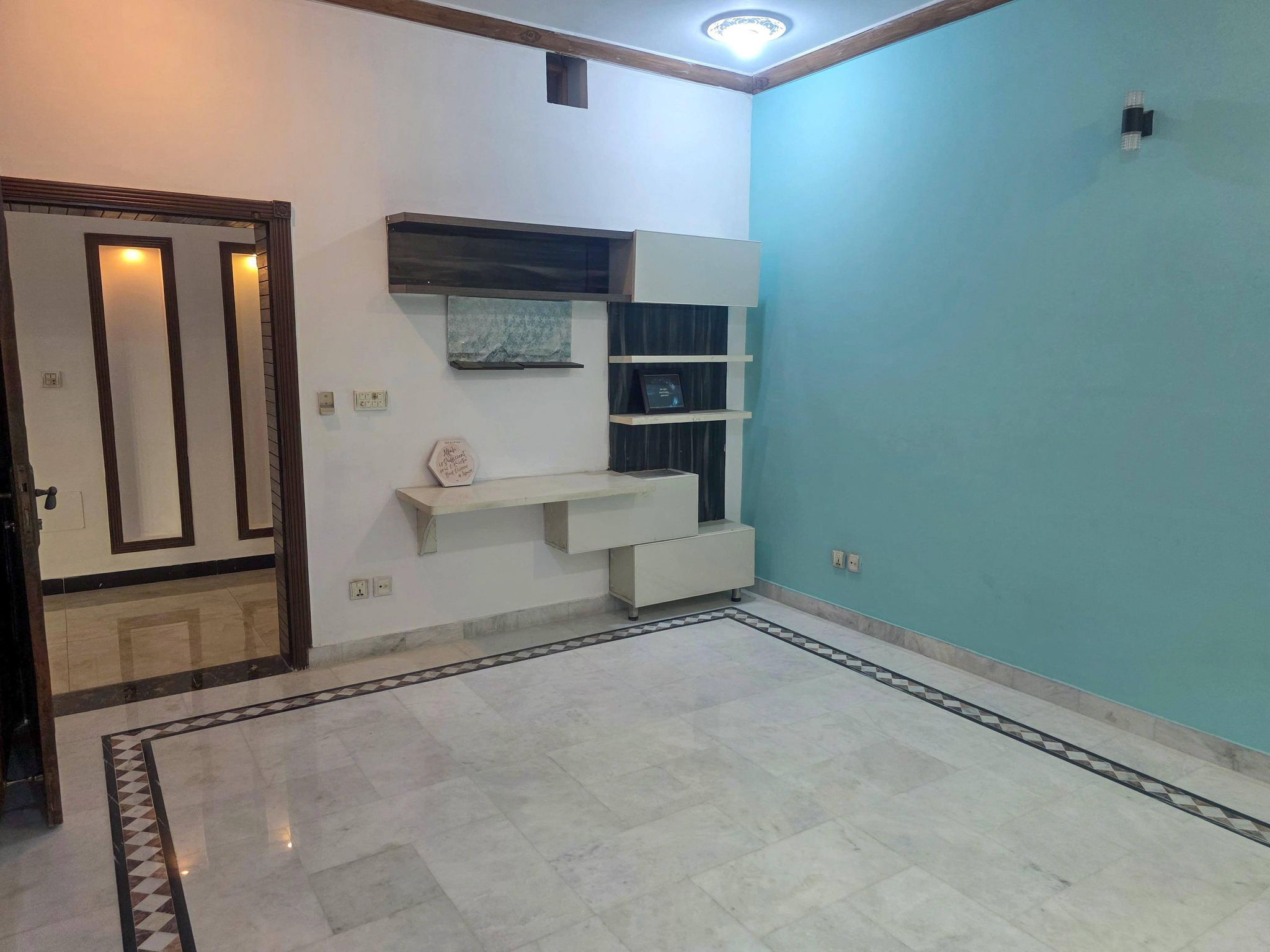 1 Kanal House For Sale in Phase 7 (3)