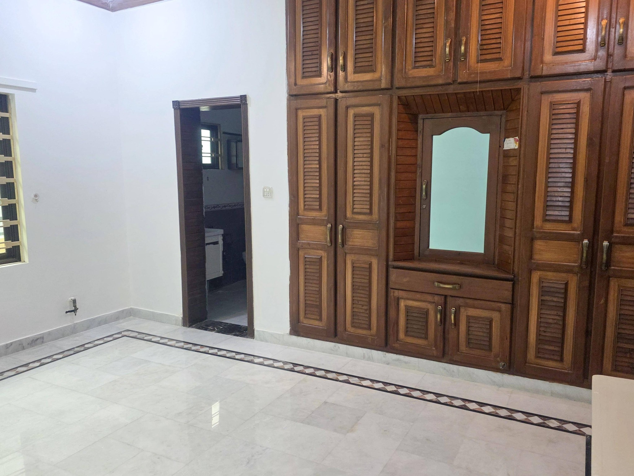 1 Kanal House For Sale in Phase 7 (4)
