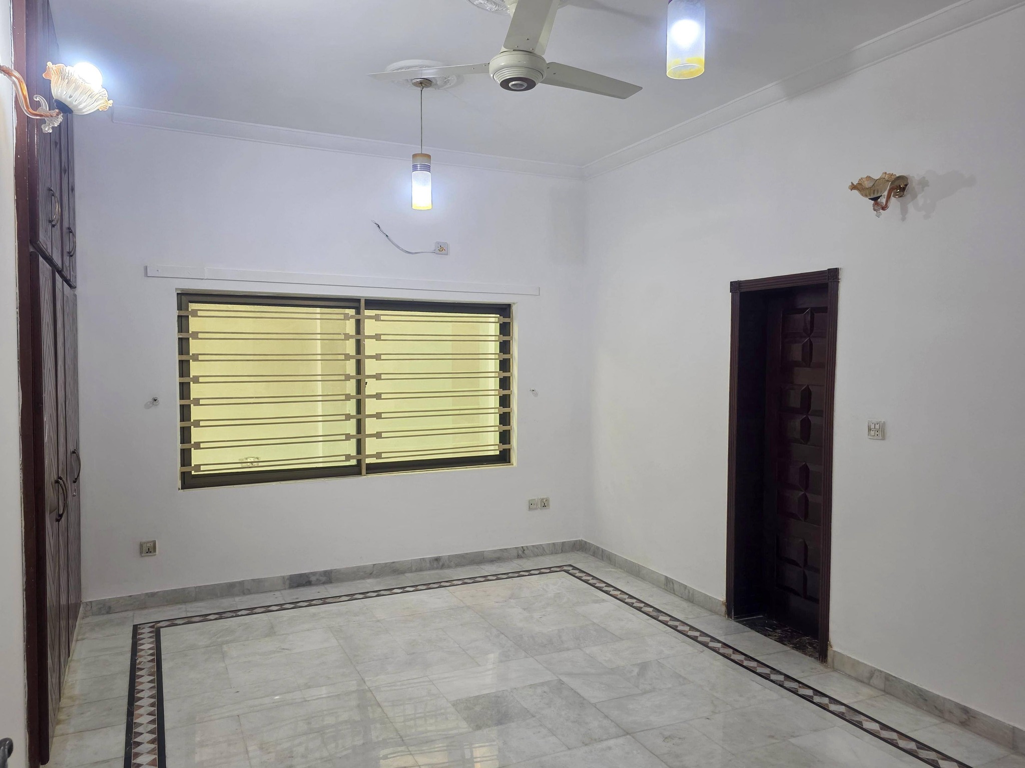 1 Kanal House For Sale in Phase 7 (7)